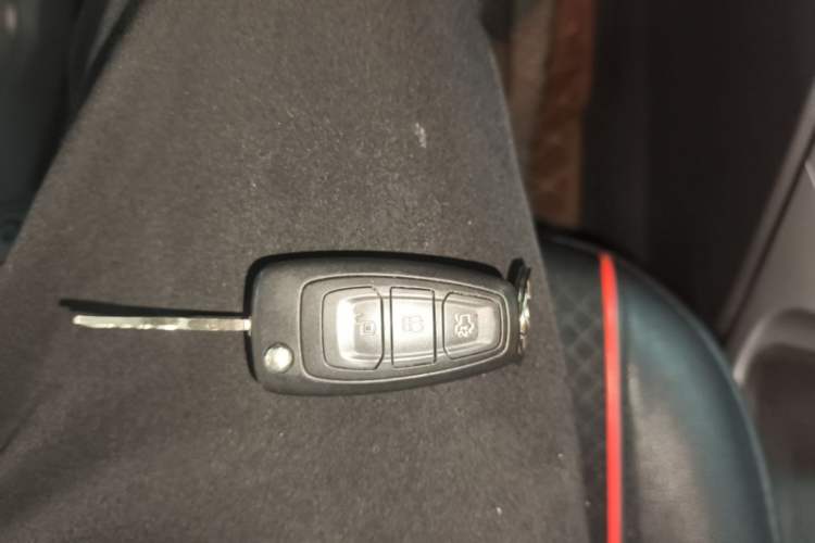 Used Ford Kuga 2015 1.5L GTDi Two-Wheel-Drive Comfort Model Interior 1