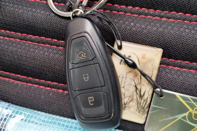 Used Ford Kuga 2015 1.5L GTDi Four-Wheel-Drive Elite Model Interior 1