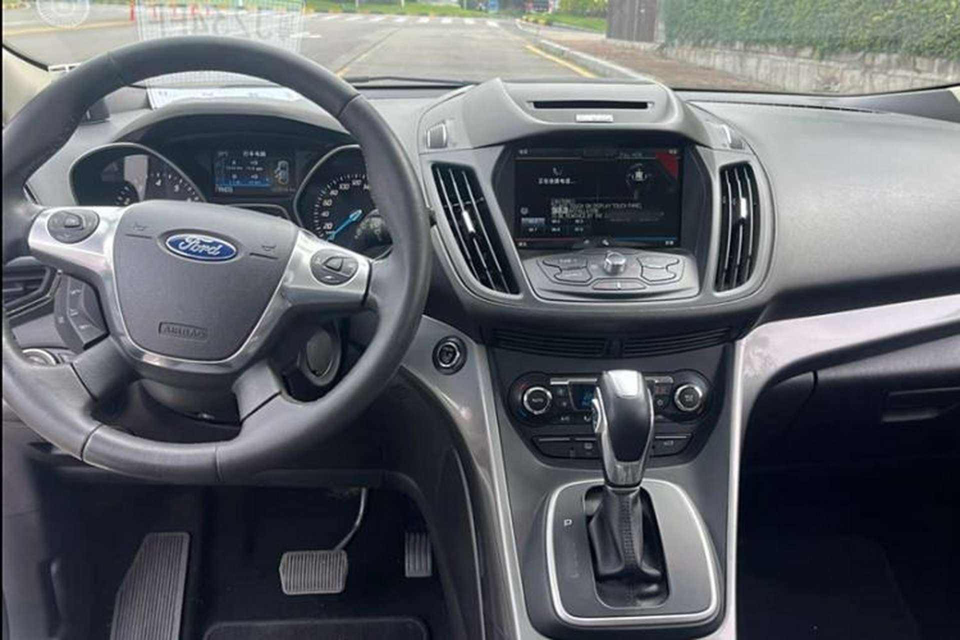 Used Ford Kuga 2015 2.0L GTDi Four-Wheel Drive Elite Model Interior 1