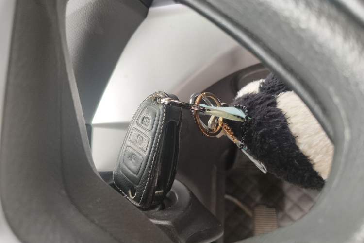 Used Ford Kuga 2015 1.5L GTDi Two-Wheel-Drive Comfort Model Interior 1