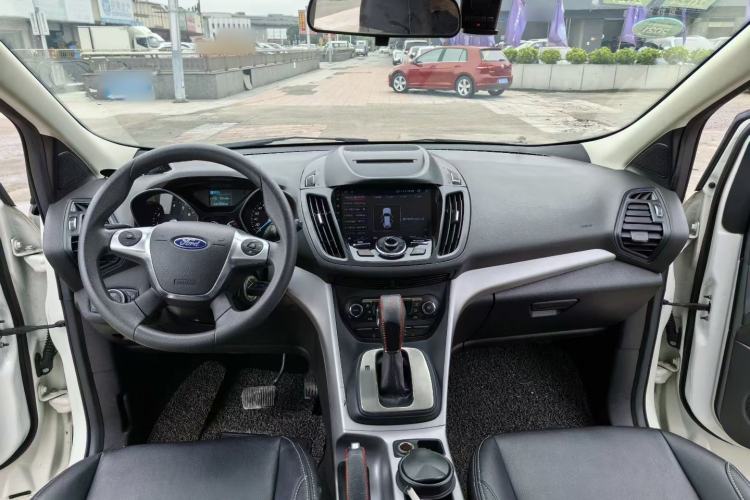 Used Ford Kuga 2015 1.5L GTDi Two-Wheel-Drive Comfort Model Interior 1
