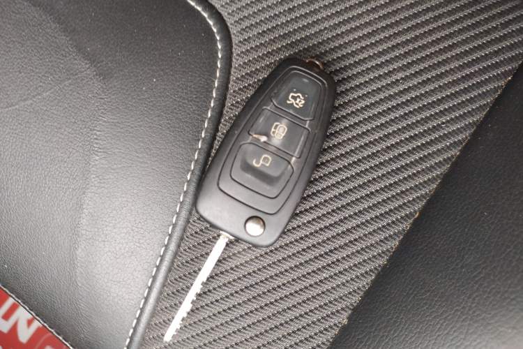 Used Ford Kuga 2015 1.5L GTDi Two-Wheel Drive Fashion Edition Interior 1