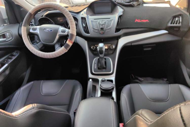 Used Ford Kuga 2015 1.5L GTDi Two-Wheel Drive Fashion Edition Interior 2