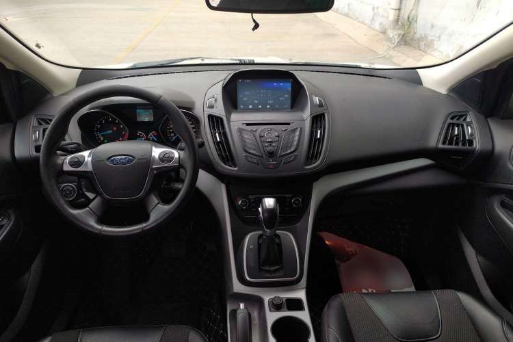 Used Ford Kuga 2015 1.5L GTDi Two-Wheel Drive Fashion Edition Interior 2