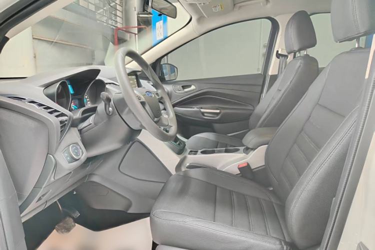 Used Ford Kuga 2015 1.5L GTDi Two-Wheel-Drive Comfort Model Interior 2