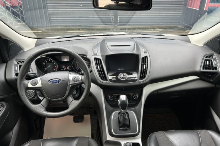 Used Ford Kuga 2015 1.5L GTDi Two-Wheel Drive Fashion Edition Interior 3