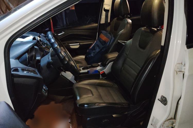 Used Ford Kuga 2015 1.5L GTDi Two-Wheel Drive Fashion Edition Interior 3