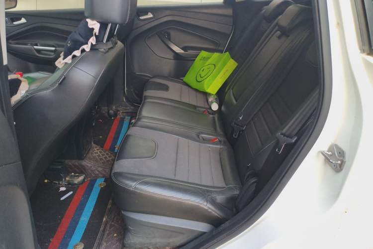 Used Ford Kuga 2015 1.5L GTDi Two-Wheel Drive Fashion Edition Interior 4