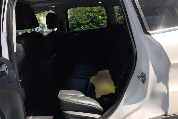 Used Ford Kuga 2015 2.0L GTDi Four-Wheel Drive Elite Model Interior 4
