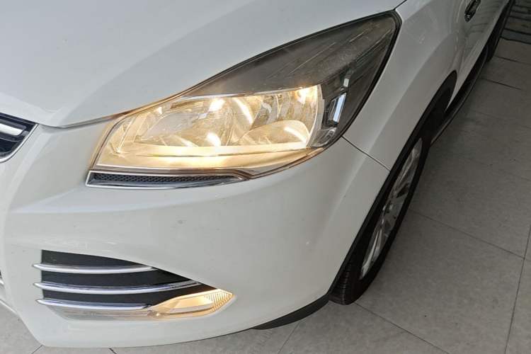 Used Ford Kuga 2015 1.5L GTDi Four-Wheel-Drive Elite Model Left Front Headlight