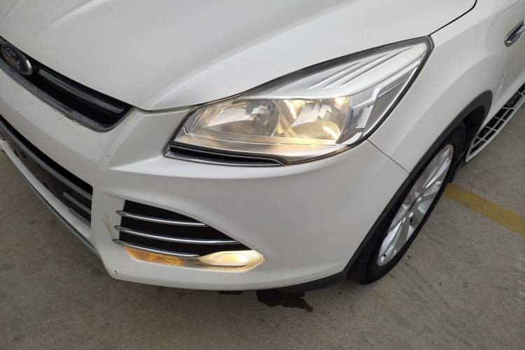 Used Ford Kuga 2015 1.5L GTDi Two-Wheel Drive Fashion Edition Left Front Headlight