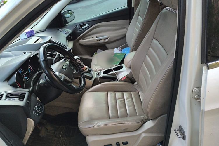 Used Ford Kuga 2015 1.5L GTDi Four-Wheel-Drive Elite Model Left Front Seat