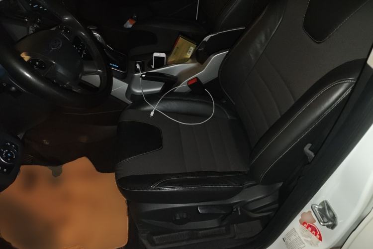 Used Ford Kuga 2015 1.5L GTDi Two-Wheel Drive Fashion Edition Left Front Seat
