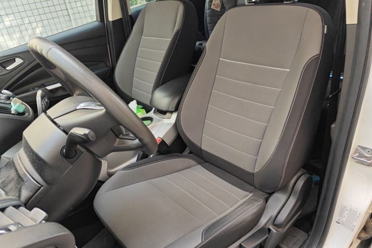 Used Ford Kuga 2015 1.5L GTDi Two-Wheel-Drive Comfort Model Left Front Seat