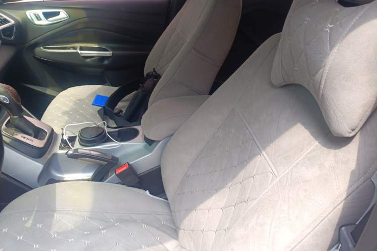 Used Ford Kuga 2015 1.5L GTDi Two-Wheel-Drive Comfort Model Left Front Seat