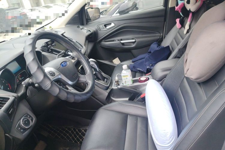 Used Ford Kuga 2015 2.0L GTDi Four-Wheel-Drive Sport Model Left Front Seat