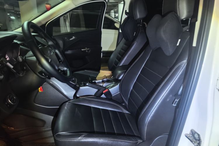 Used Ford Kuga 2015 1.5L GTDi Four-Wheel-Drive Elite Model Left Front Seat