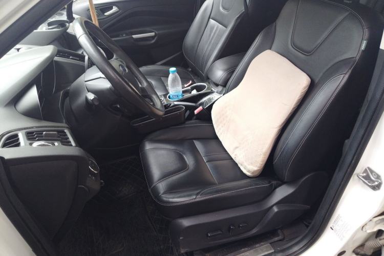 Used Ford Kuga 2015 2.0L GTDi Four-Wheel-Drive Sport Model Left Front Seat