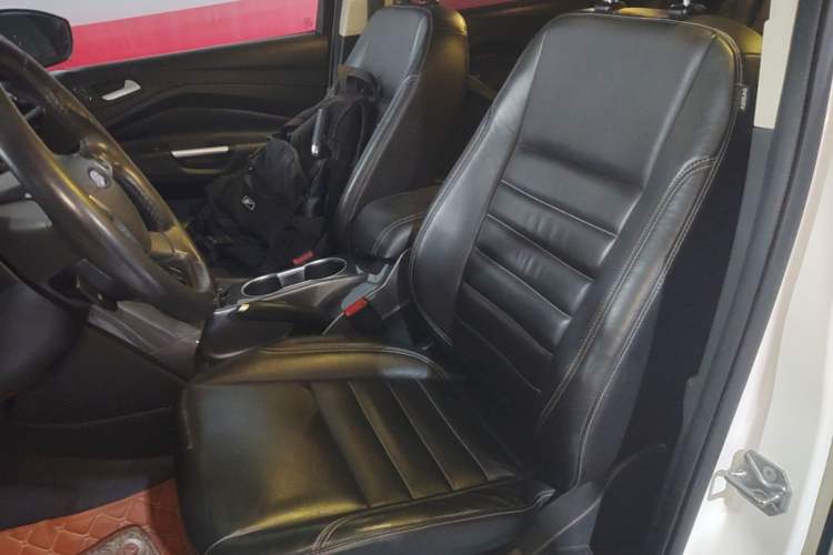 Used Ford Kuga 2015 2.0L GTDi Four-Wheel Drive Elite Model Left Front Seat