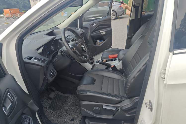Used Ford Kuga 2015 1.5L GTDi Two-Wheel Drive Fashion Edition Left Front Seat