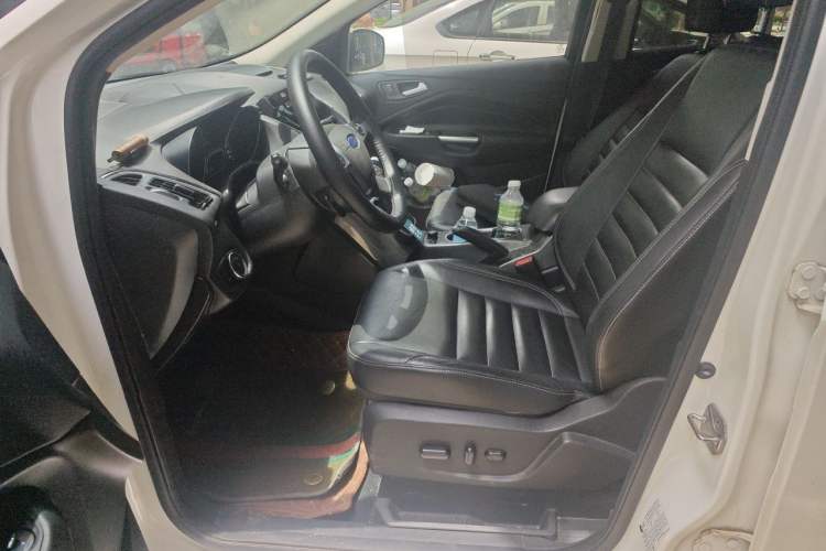 Used Ford Kuga 2015 2.0L GTDi Four-Wheel Drive Prestige Model Left Front Seat