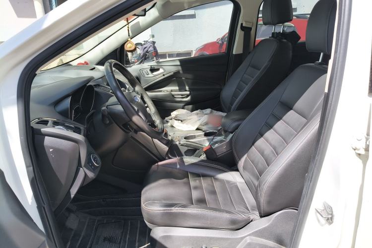 Used Ford Kuga 2015 1.5L GTDi Four-Wheel-Drive Elite Model Left Front Seat