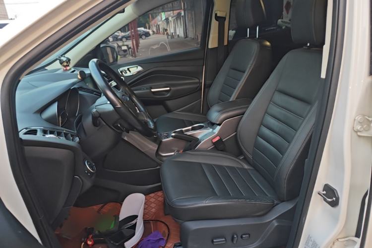 Used Ford Kuga 2015 1.5L GTDi Four-Wheel-Drive Elite Model Left Front Seat