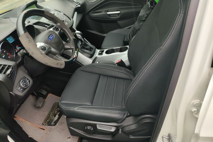 Used Ford Kuga 2015 1.5L GTDi Two-Wheel-Drive Comfort Model Left Front Seat