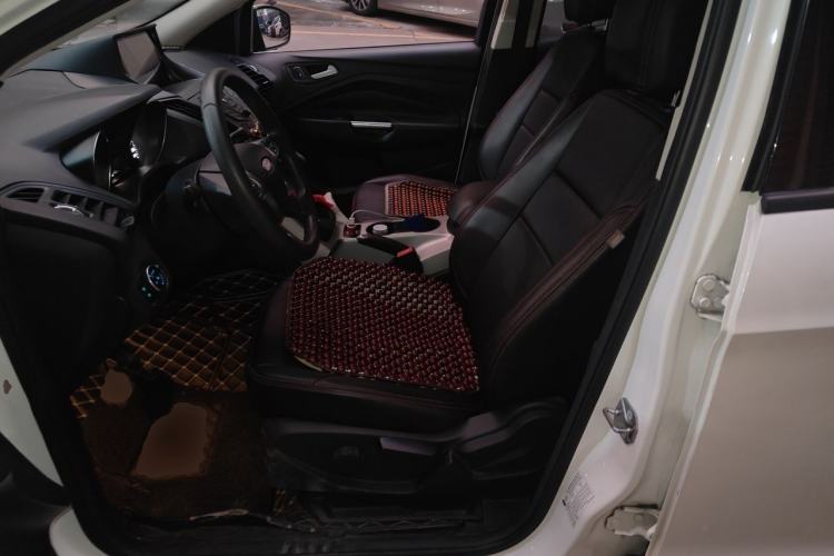 Used Ford Kuga 2015 1.5L GTDi Two-Wheel-Drive Comfort Model Left Front Seat