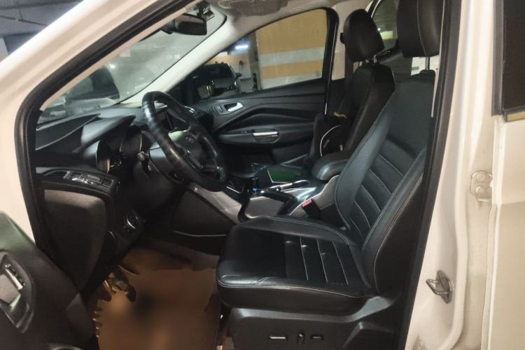 Used Ford Kuga 2015 2.0L GTDi Four-Wheel Drive Elite Model Left Front Seat
