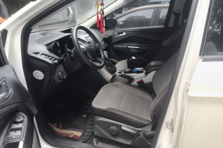 Used Ford Kuga 2015 1.5L GTDi Two-Wheel-Drive Comfort Model Left Front Seat