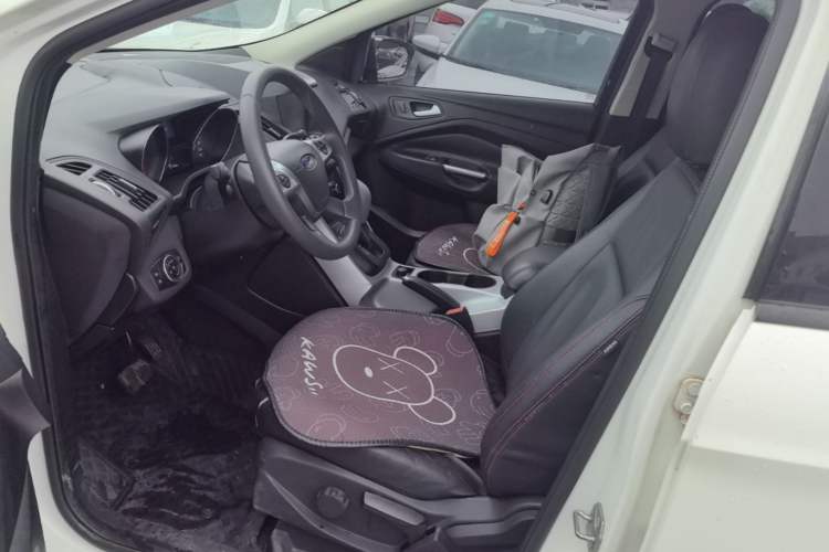 Used Ford Kuga 2015 1.5L GTDi Two-Wheel-Drive Comfort Model Left Front Seat