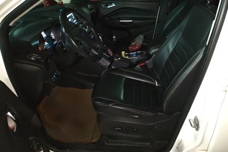 Used Ford Kuga 2015 2.0L GTDi Four-Wheel Drive Prestige Model Left Front Seat
