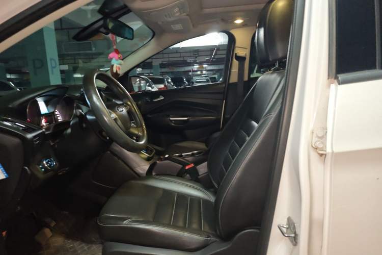 Used Ford Kuga 2015 1.5L GTDi Four-Wheel-Drive Elite Model Left Front Seat