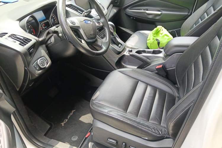 Used Ford Kuga 2015 2.0L GTDi Four-Wheel Drive Elite Model Left Front Seat