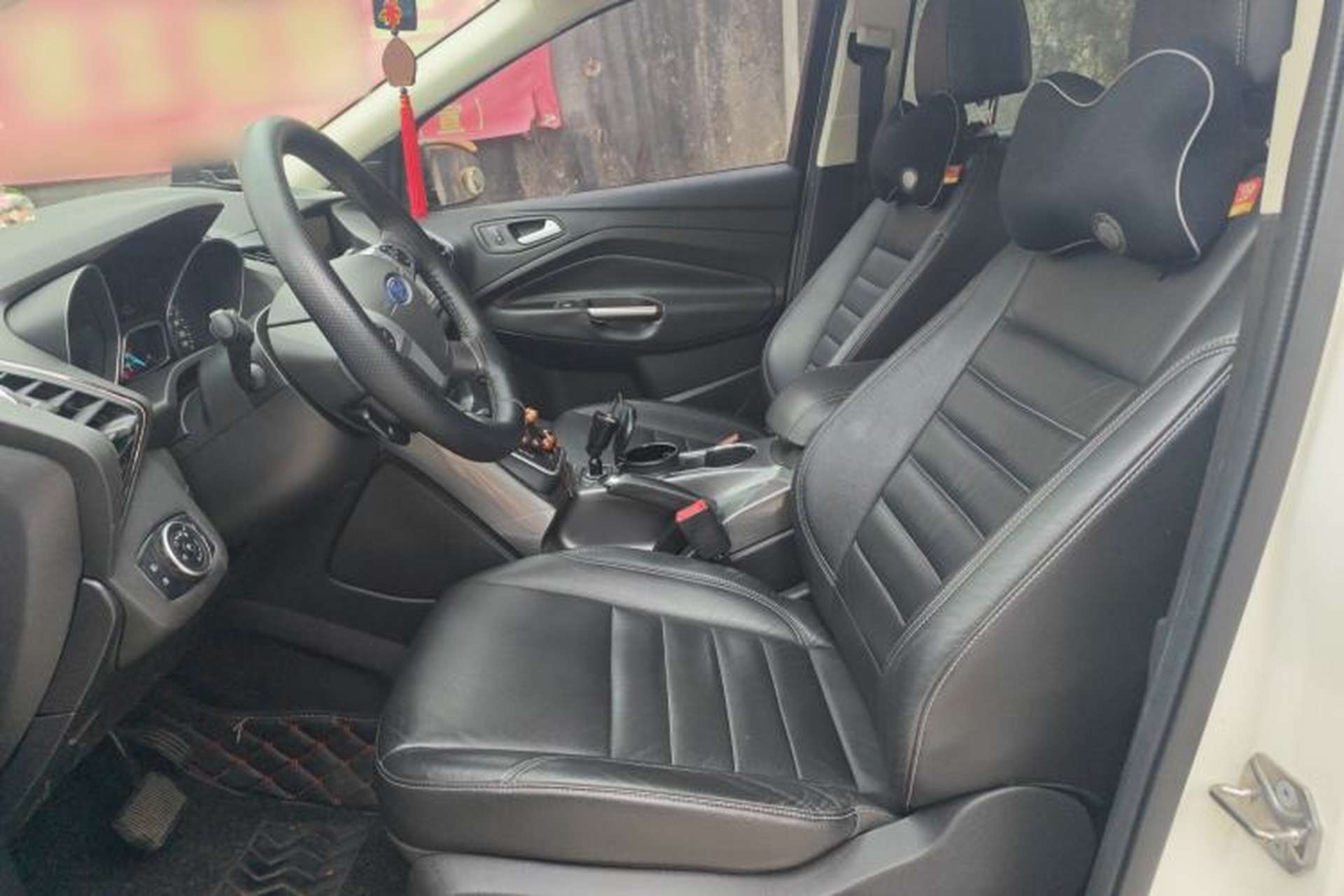 Used Ford Kuga 2015 1.5L GTDi Four-Wheel-Drive Elite Model Left Front Seat