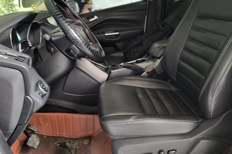 Used Ford Kuga 2015 1.5L GTDi Four-Wheel-Drive Elite Model Left Front Seat