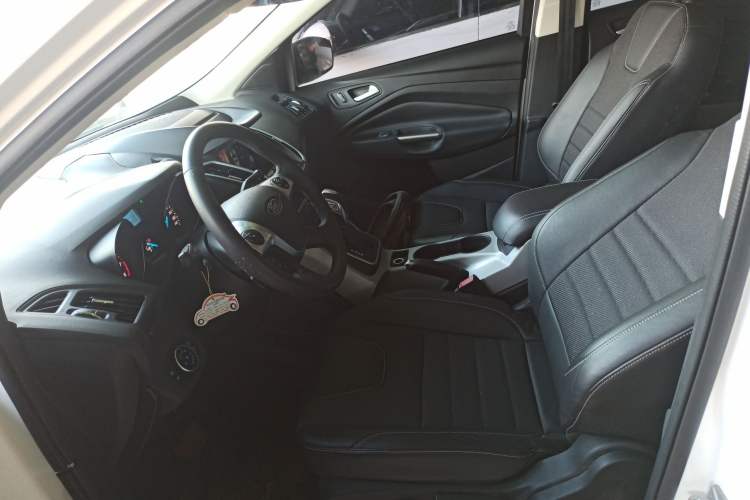 Used Ford Kuga 2015 1.5L GTDi Two-Wheel Drive Fashion Edition Left Front Seat