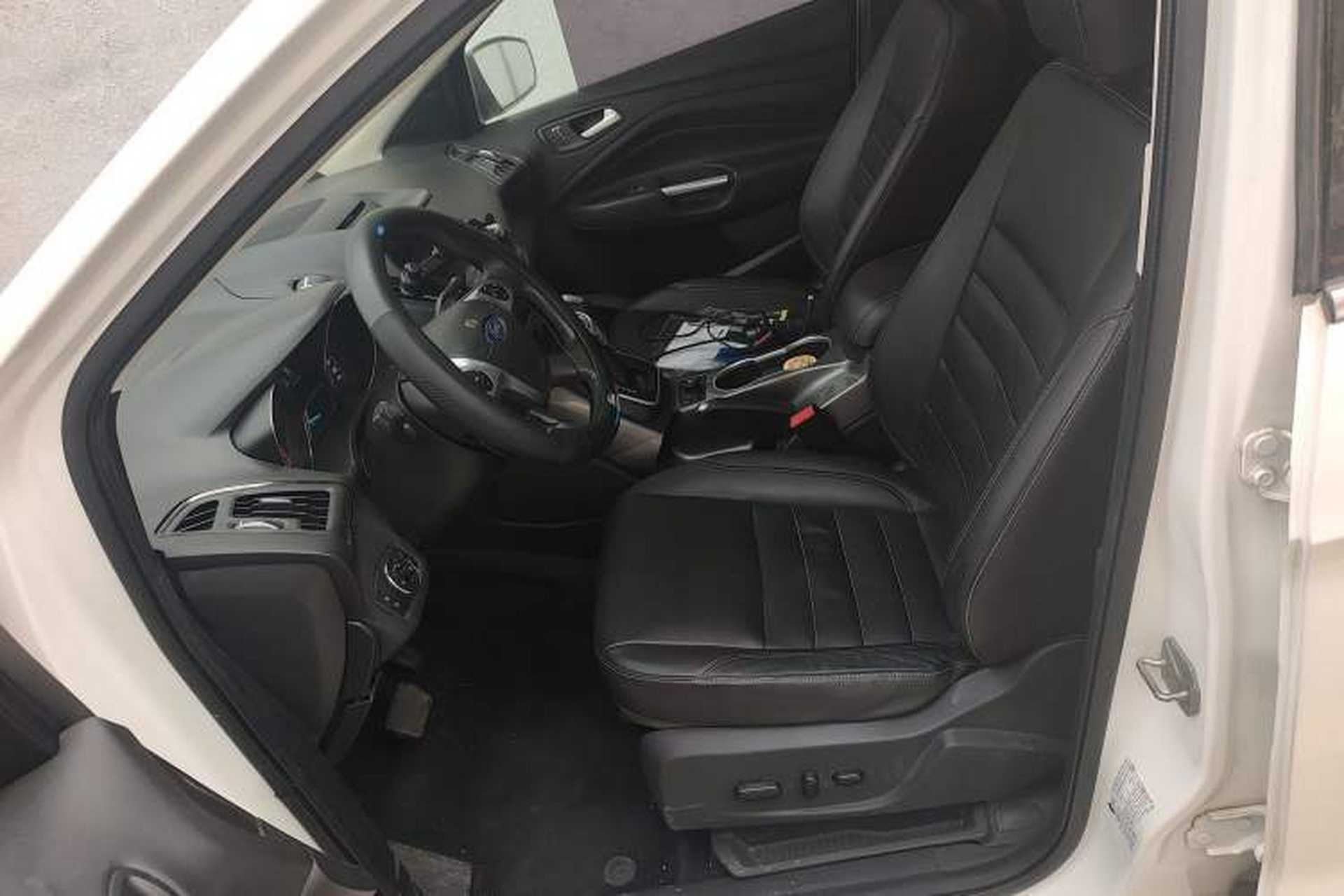 Used Ford Kuga 2015 2.0L GTDi Four-Wheel Drive Elite Model Left Front Seat