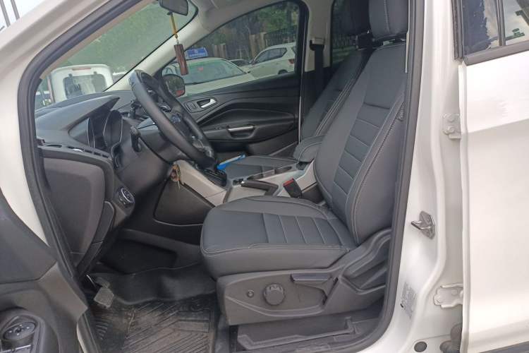 Used Ford Kuga 2015 1.5L GTDi Two-Wheel-Drive Comfort Model Left Front Seat