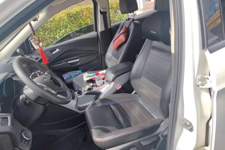 Used Ford Kuga 2015 1.5L GTDi Two-Wheel-Drive Comfort Model Left Front Seat