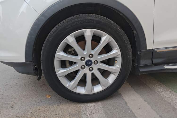 Used Ford Kuga 2015 1.5L GTDi Four-Wheel-Drive Elite Model Left Front Wheel Hub