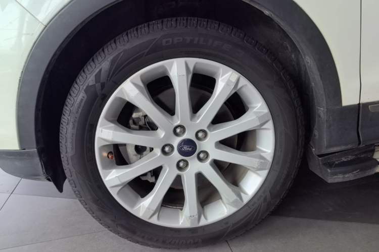 Used Ford Kuga 2015 1.5L GTDi Four-Wheel-Drive Elite Model Left Front Wheel Hub