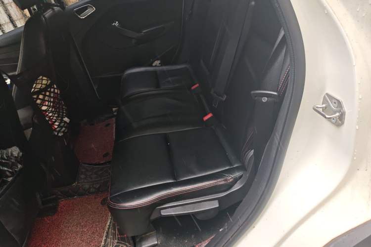Used Ford Kuga 2015 1.5L GTDi Two-Wheel-Drive Comfort Model Left Rear Seat