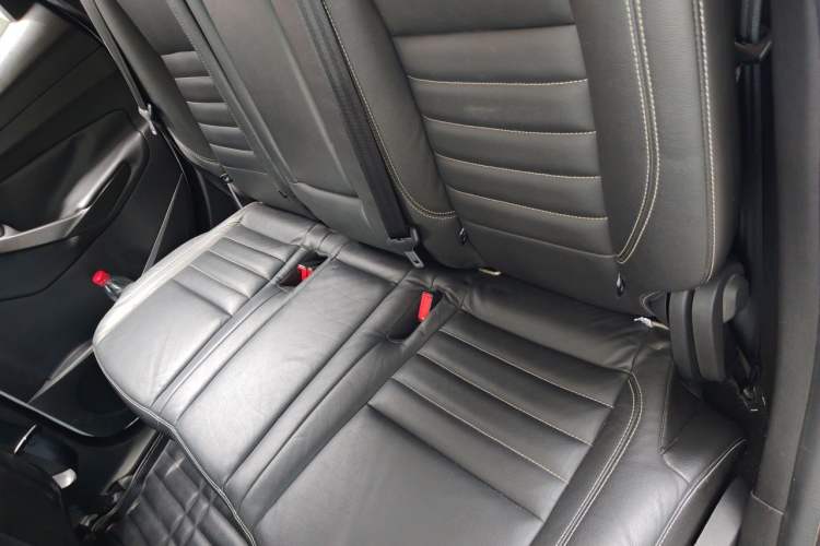 Used Ford Kuga 2015 1.5L GTDi Four-Wheel-Drive Elite Model Left Rear Seat