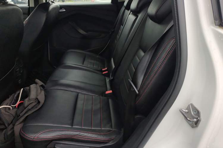 Used Ford Kuga 2015 1.5L GTDi Two-Wheel-Drive Comfort Model Left Rear Seat
