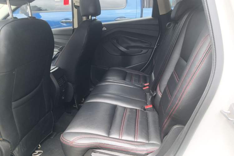 Used Ford Kuga 2015 1.5L GTDi Two-Wheel-Drive Comfort Model Left Rear Seat
