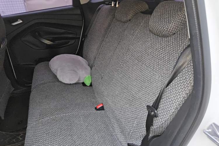 Used Ford Kuga 2015 1.5L GTDi Two-Wheel-Drive Comfort Model Left Rear Seat