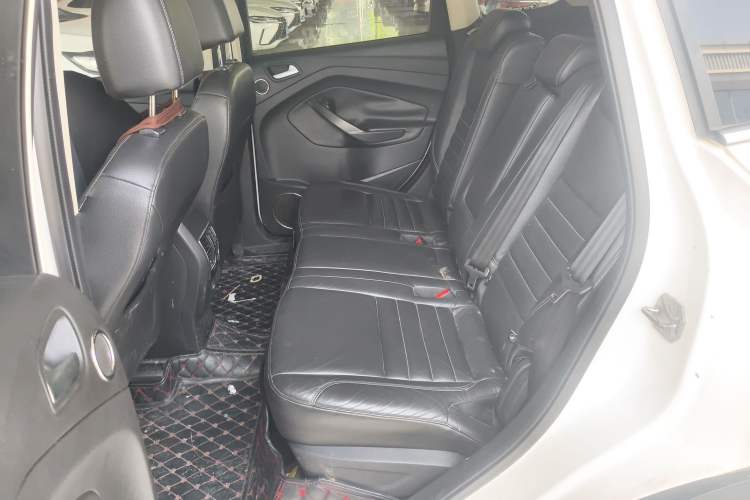 Used Ford Kuga 2015 1.5L GTDi Four-Wheel-Drive Elite Model Left Rear Seat
