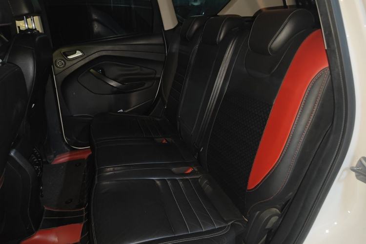 Used Ford Kuga 2015 1.5L GTDi Four-Wheel-Drive Elite Model Left Rear Seat